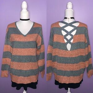 NWT Hem & Thread Criss Cross Back Sweater